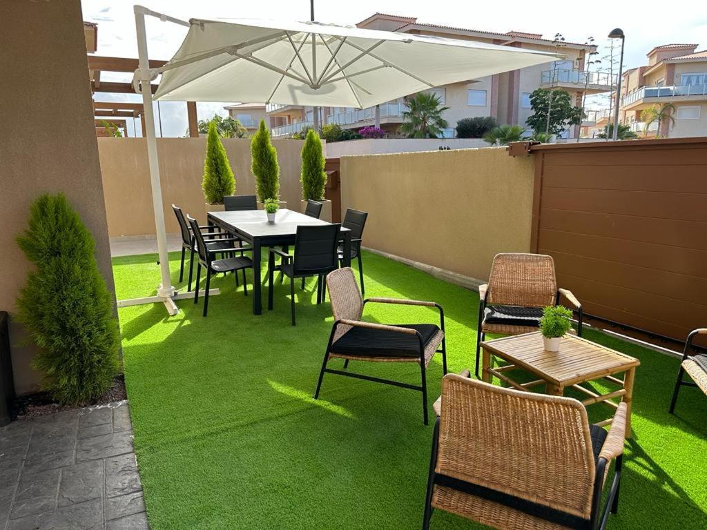 Golf Tenerife South XX Wheel Accessible Shower XX Free Wifi XX Private Pool 30 Degrees XX Two Terraces 30M2X60M2 Xxfree Parking XX Mountain View XX Flatscreen 65 Inch XX San Miguel de Abona Extérieur photo