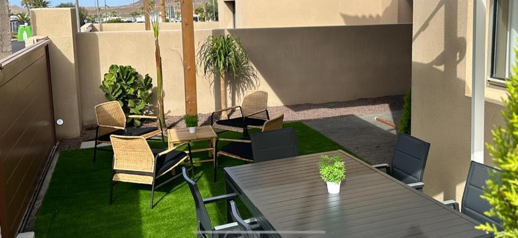 Golf Tenerife South XX Wheel Accessible Shower XX Free Wifi XX Private Pool 30 Degrees XX Two Terraces 30M2X60M2 Xxfree Parking XX Mountain View XX Flatscreen 65 Inch XX San Miguel de Abona Extérieur photo