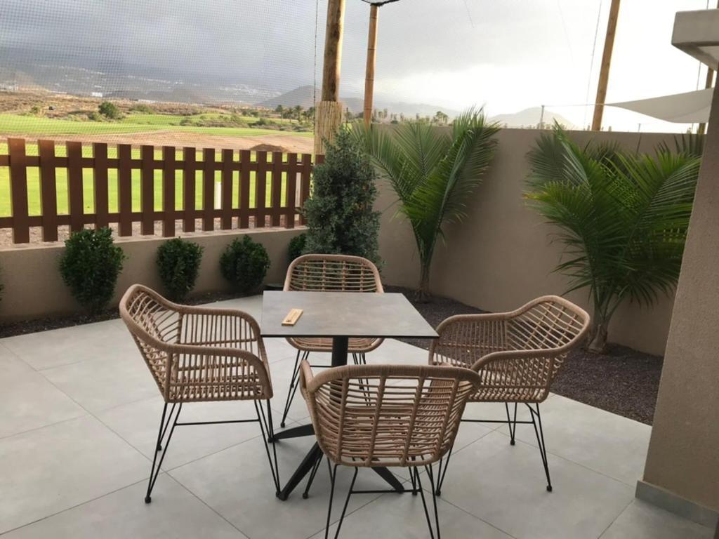 Golf Tenerife South XX Wheel Accessible Shower XX Free Wifi XX Private Pool 30 Degrees XX Two Terraces 30M2X60M2 Xxfree Parking XX Mountain View XX Flatscreen 65 Inch XX San Miguel de Abona Extérieur photo